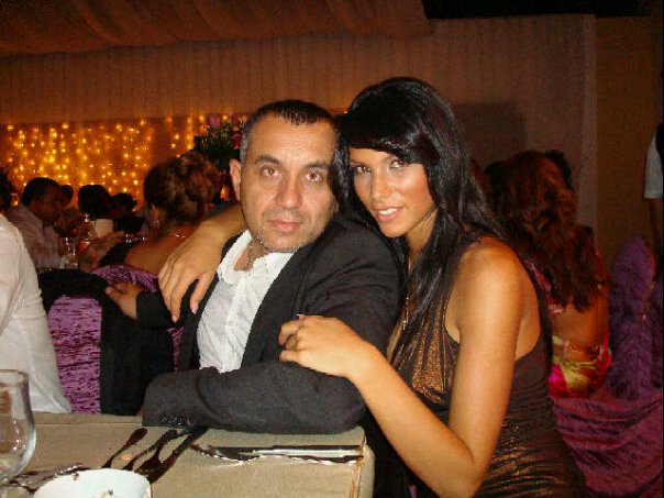 Razvan Alexe si Alina isi traiesc iubirea in America, fara sa le pese de ancheta procurorilor (sursa foto: Facebook)