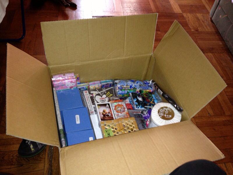 De curand Eiko i-a trimis o gramada de lucruri despre istoria Japoniei