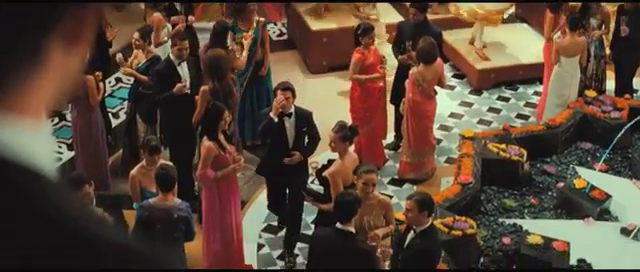 Romanul a aparut ca figurant in aceasta scena, personajul principal fiind Tom Cruise(foto: captura din filmul 