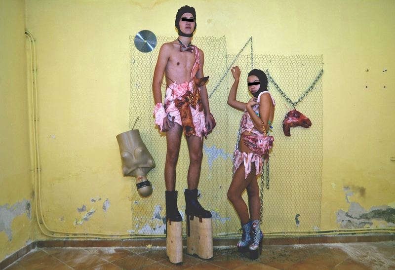 Pentru tinute s-au folosit 20 de kilograme de carne de proc