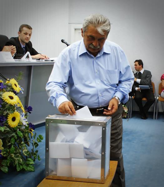 Politicianul are in conturi peste 1,6 milioane de lei