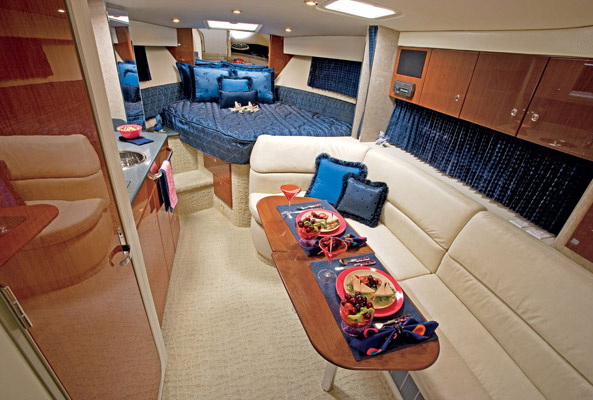 Avionul are un spatiu generos de odihna