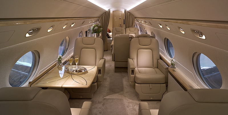 Miliardarul poate tine oricand sedinte in 