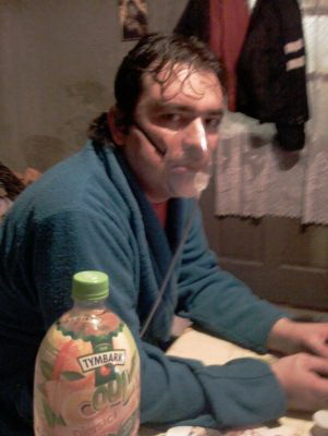 Ion Gheorghe are 34 de ani si sufera de fibroza pulmonara. Visul sau este sa isi poata vedea copiii crescand