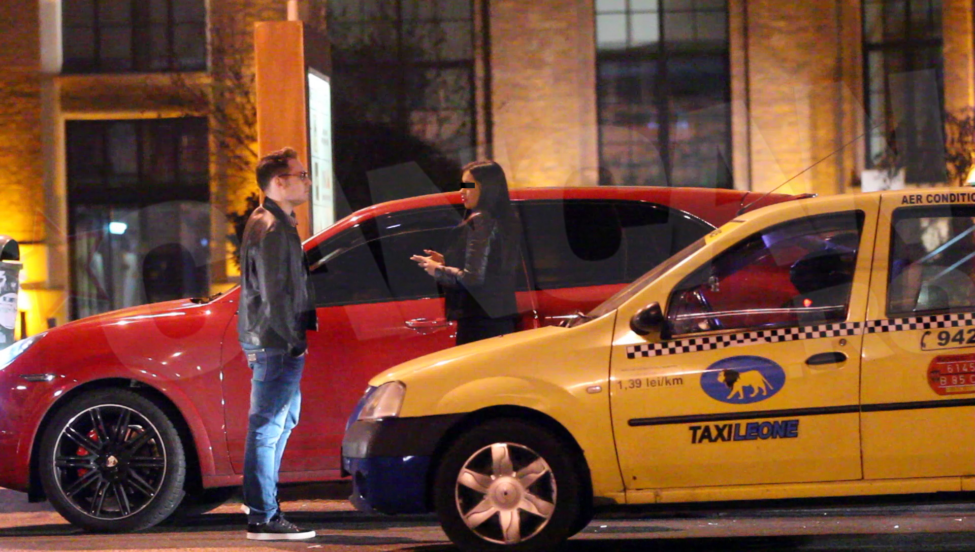 Andrei inceraca sa o convinga pe fata, insa aceasta se dovedeste a fi 