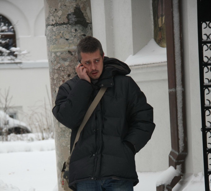 Dan, baiatul din prima casatorie al lui Emil Hossu, si-a dat mama vitrega in judecata