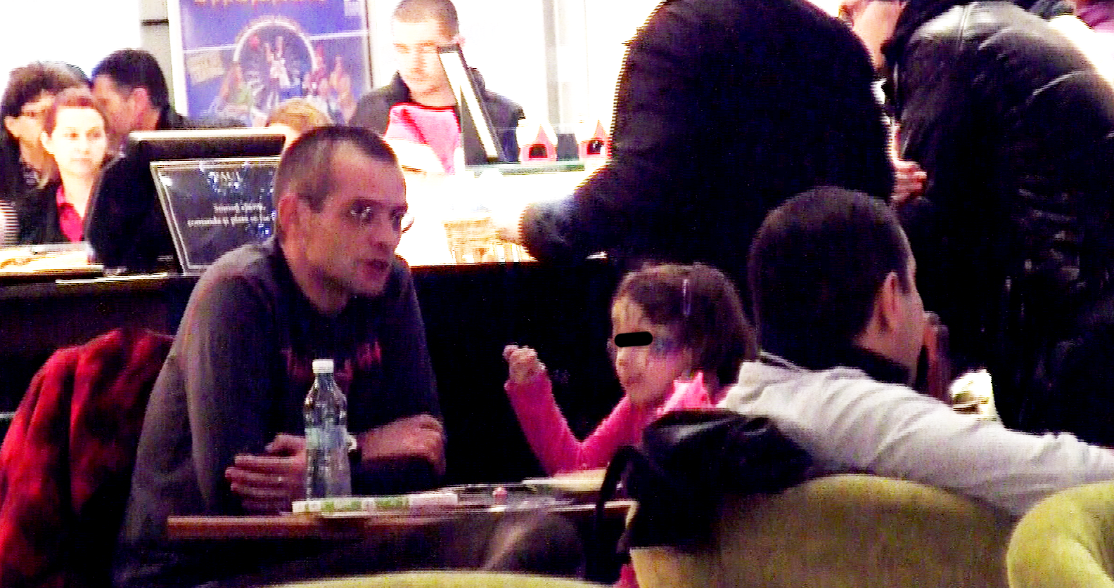 Adelin si-a dus fetita la o patiserie frantuzeasca celebra