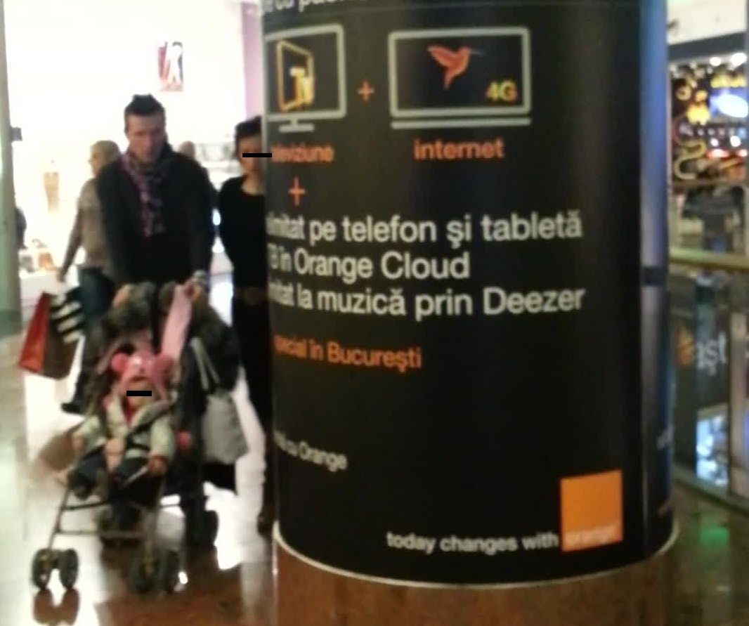 Fostul fotbalist a facut pe bona in mall