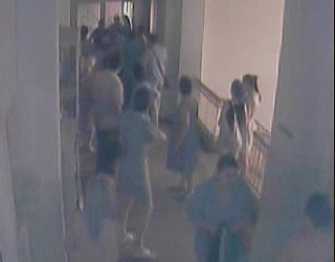 Imagini surprinse de camerele din maternitate