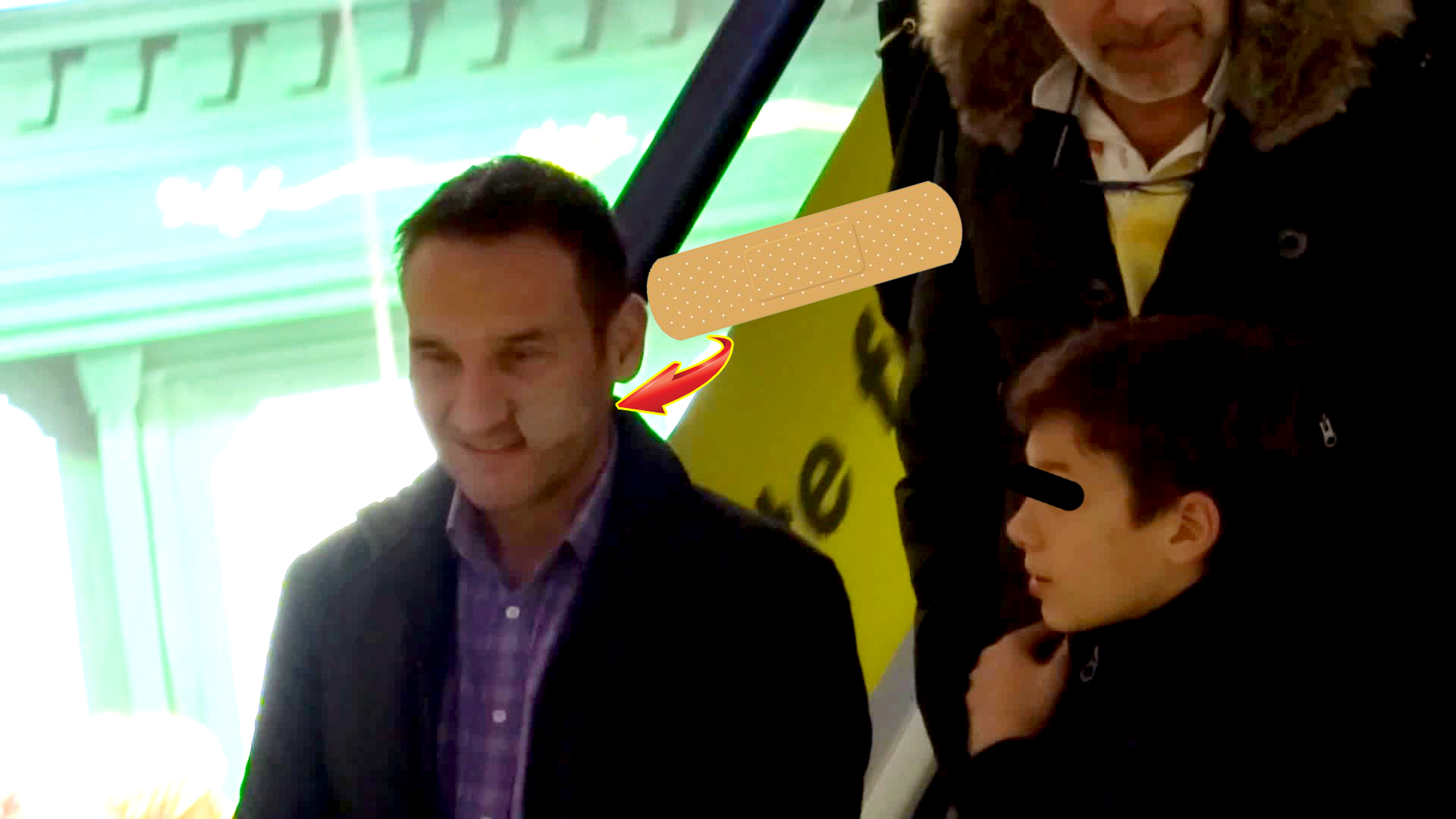 Dan Tatoiu avea un plasture mare pe obraz