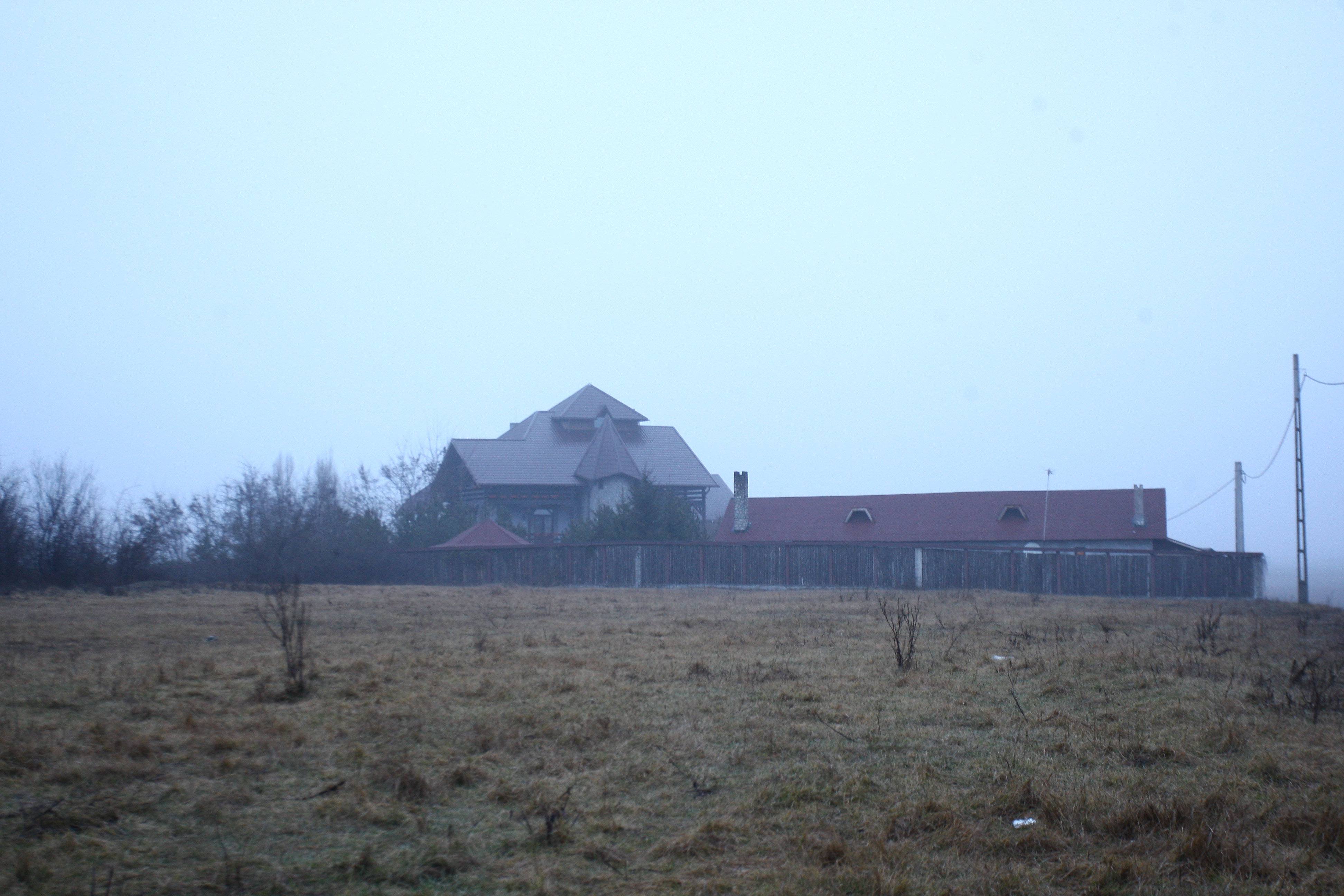 In declaratia de avere a politicianuylui figureaza ca si 