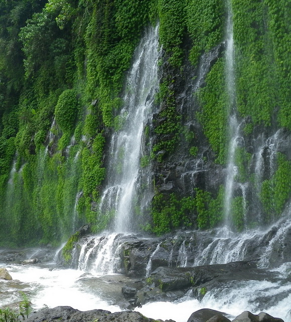 Cascada Asik-Asik, Filipine