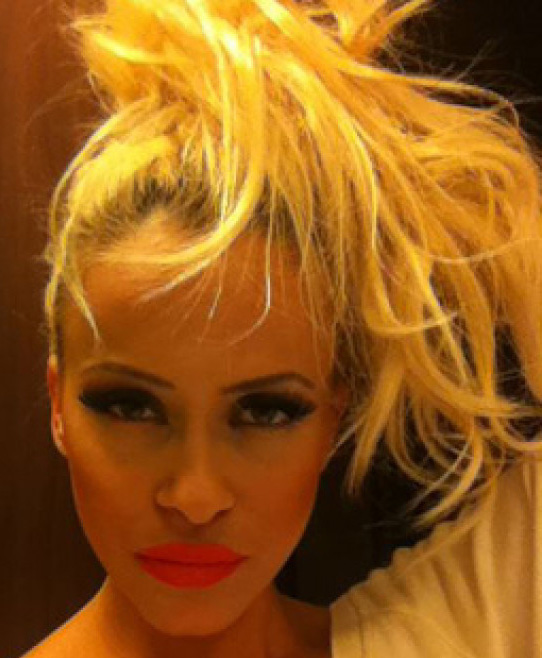 Asa arata Anda Adam la filmari