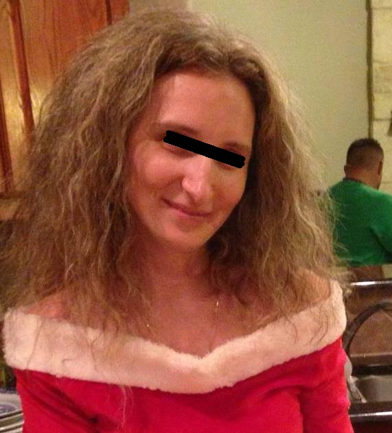 Anca este mai mica decat sora ei cu patru ani