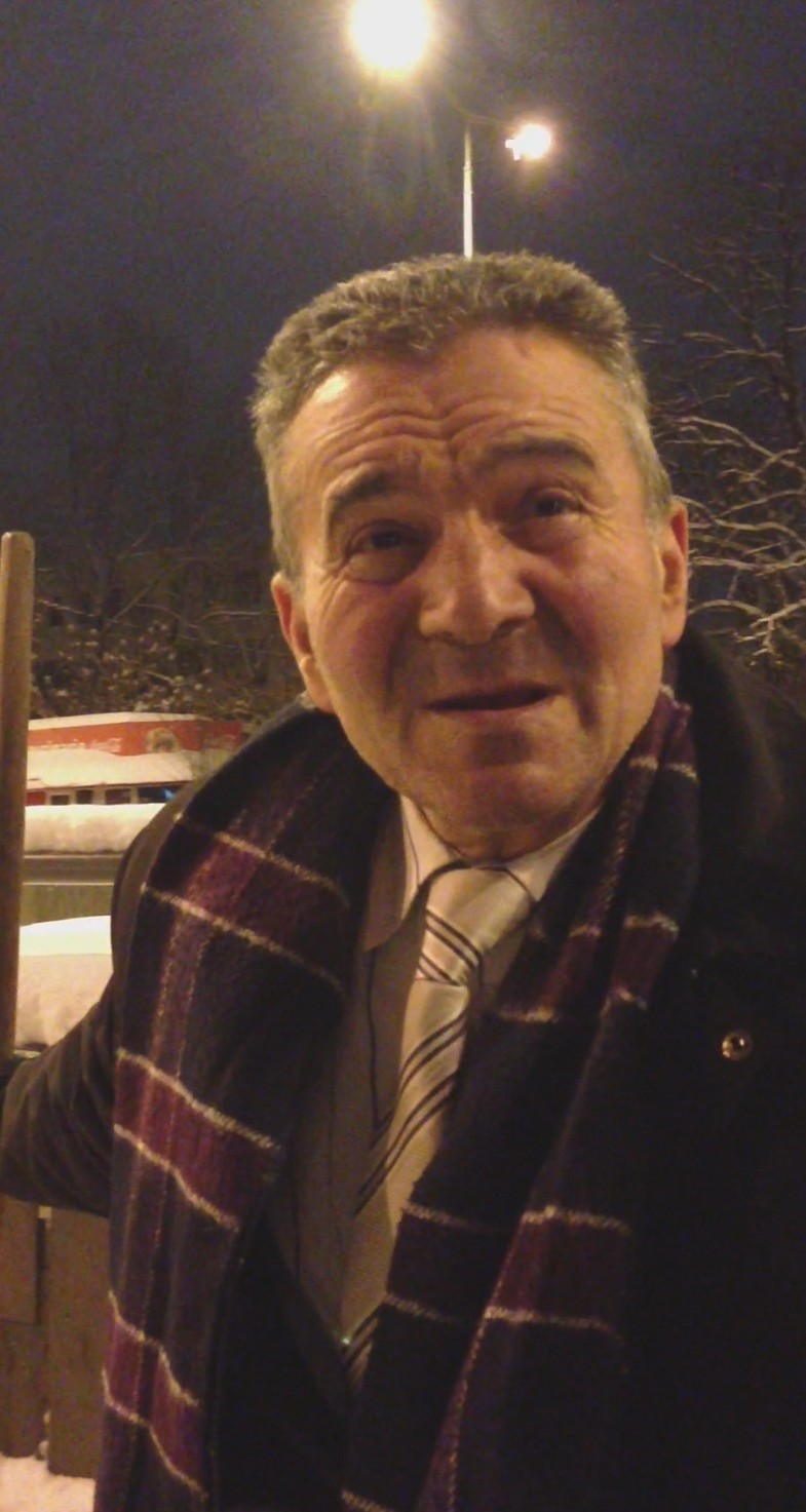 Fostul profesor povesteste cu nonsalanta despre ispravile din viata lui