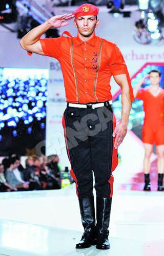 Crunteanu a dat meseria de politist pe cea de manechin