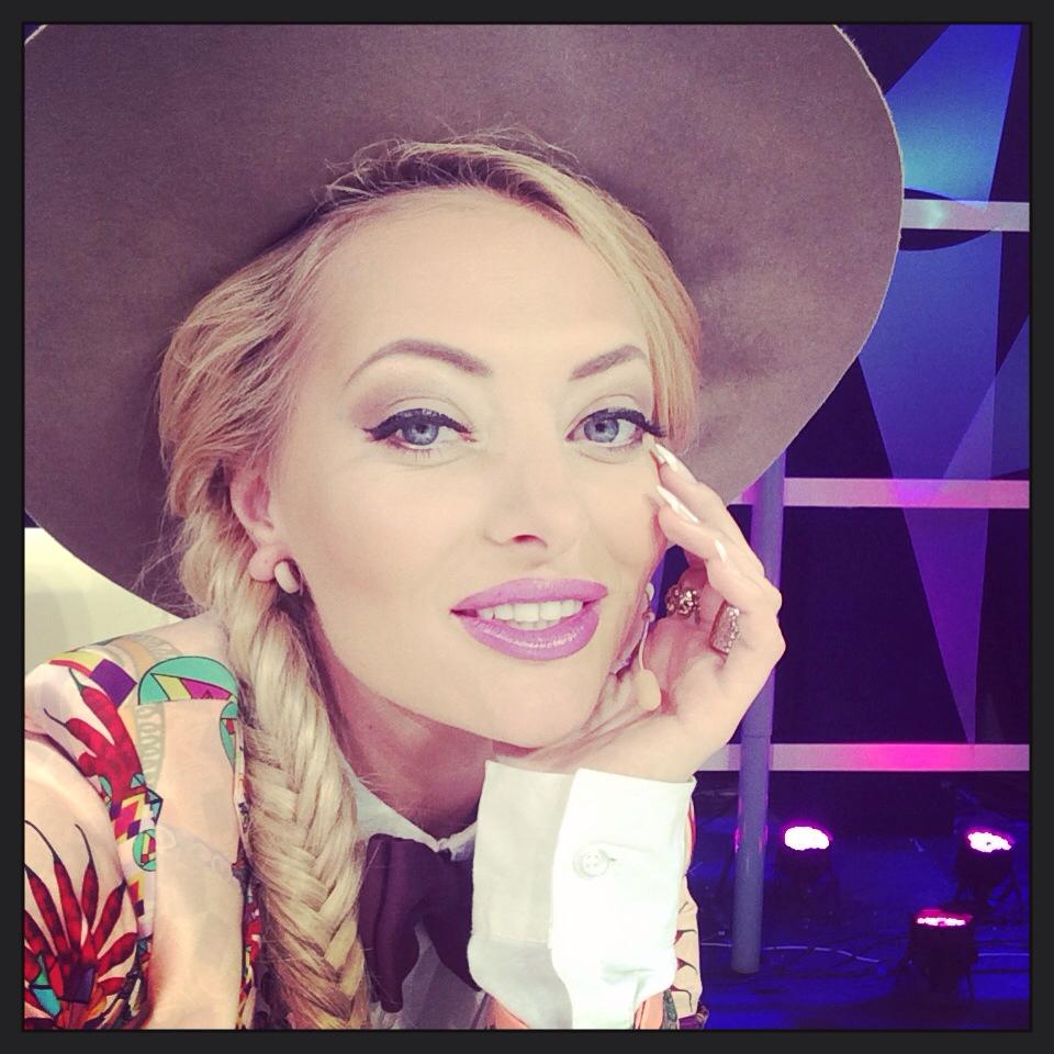 Delia si mama ei sunt pasionate de muzica