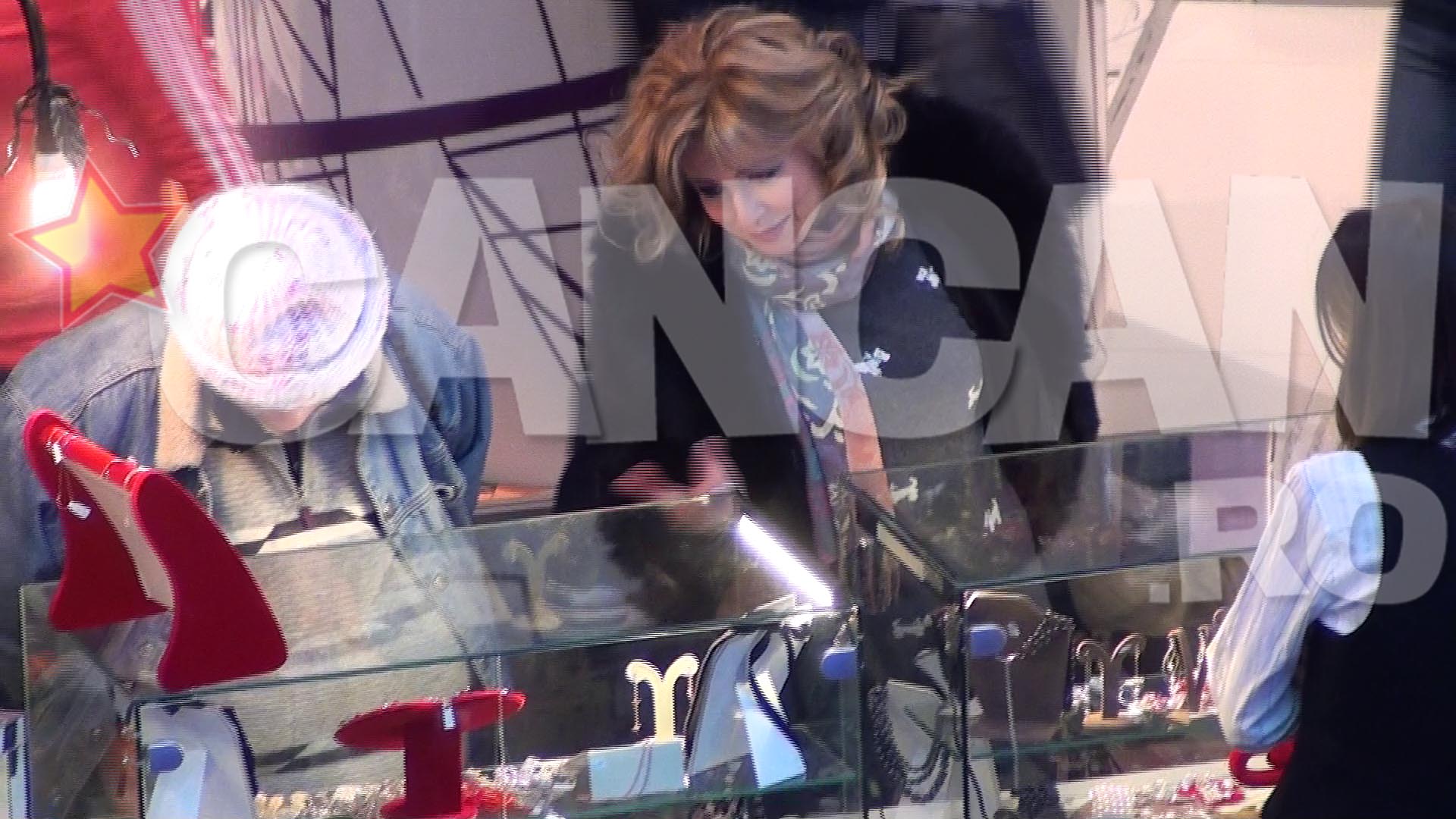 Alexandra Velniciuc nu a ratat nici magazinele de bijuterii