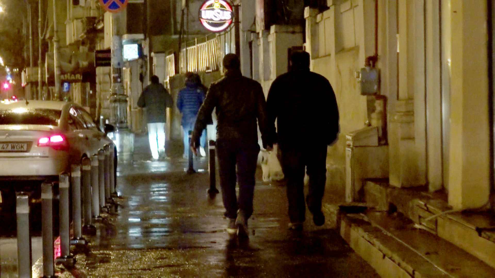 A fluierat dupa soferul lui