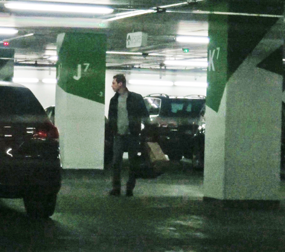 Mircea Badea pare ca nu mai gaseste locul in care si-a parcat masina