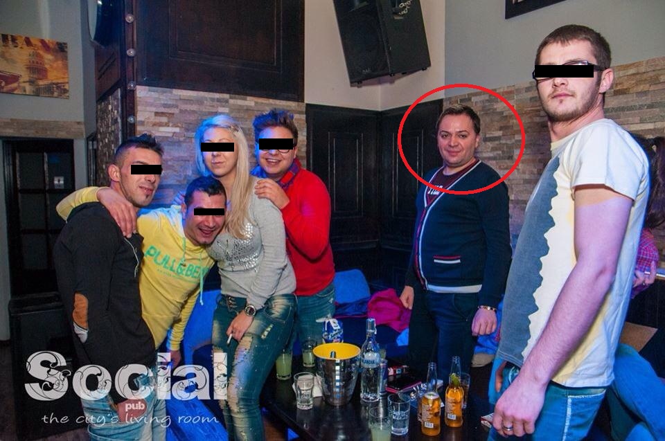 Travestitul a renuntat sa se mai imbrace ca o femeie, in public