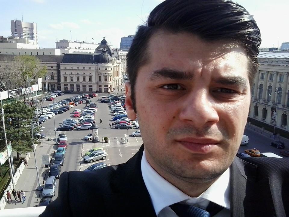 Fiul Nicolei este incantat de noul lui job