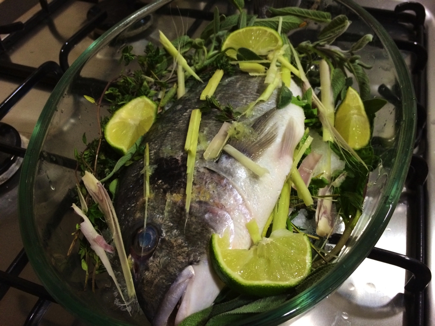 Reteta recomandata de Laura Cosoi nu este una complicata, iar pestele are un gust deosebit