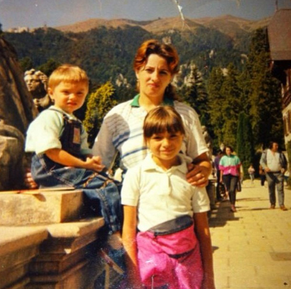 Alexandra Stan, alaturi de mama ei