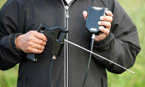 Aparatul care l-a dat de gol pe sucevean a fost inventat de un britanic