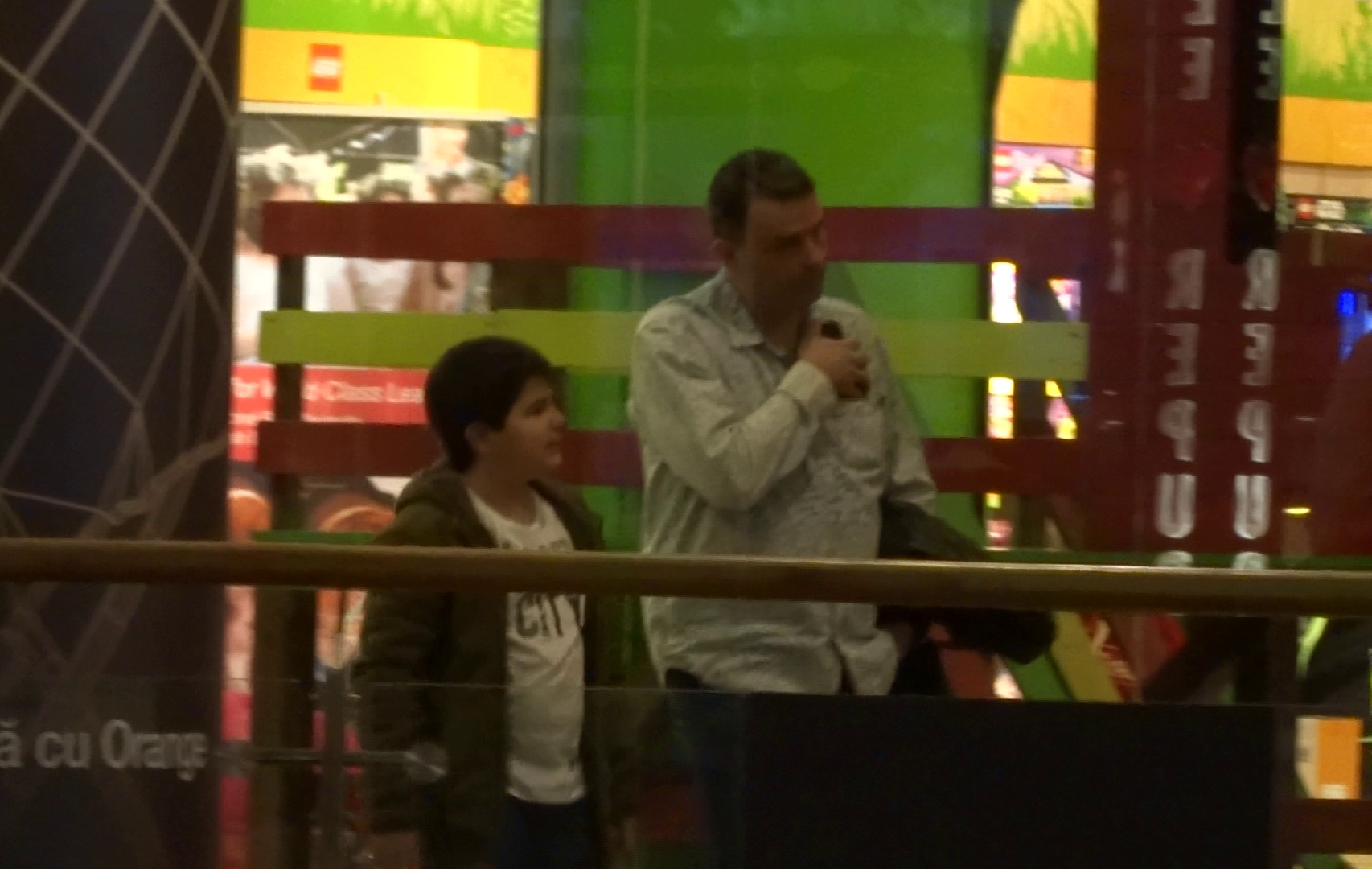 Lucian Mandruta si fiul lui - 1