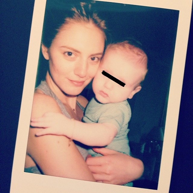 Veronica a renuntat la cariera in lumea modei pentru cea de mamica foto: Facebook