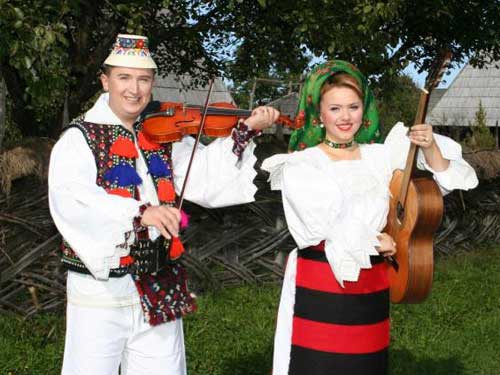 Cornelia si Lupu Rednic sunt adeptii regimurilor