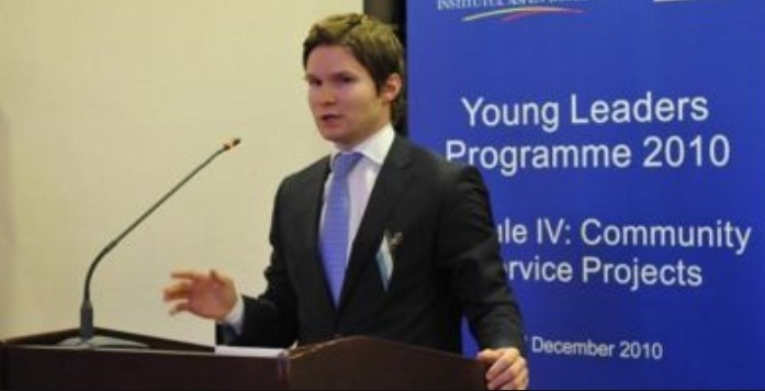 Fiul celui mai bogat bancher din Romania a ajuns celebru peste hotare