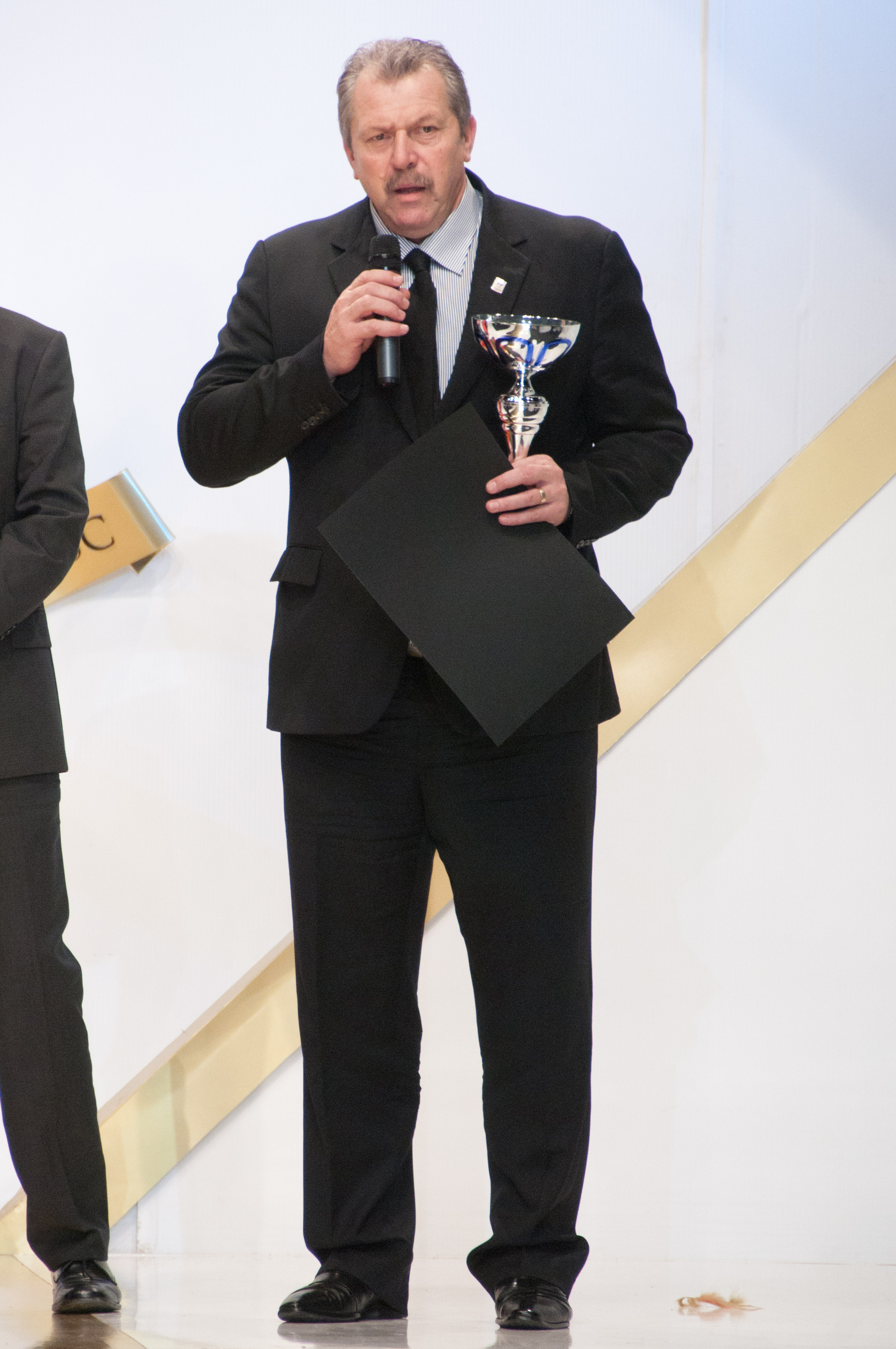 Dupa ce, in anul 1986, a intrat in “Cartea Recordurilor” pentru ca a aparat patru penalty-uri in 