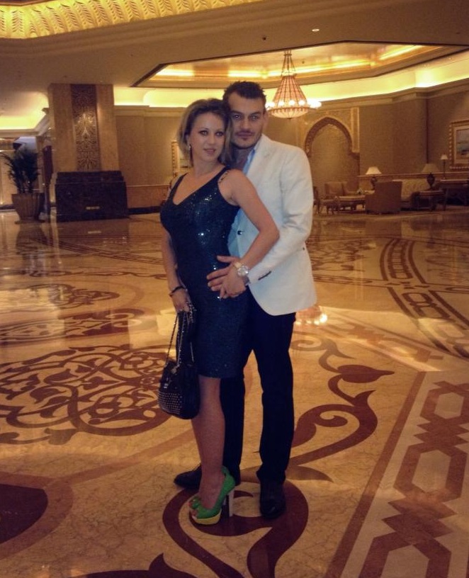 Larisa se lafaie in Emirate