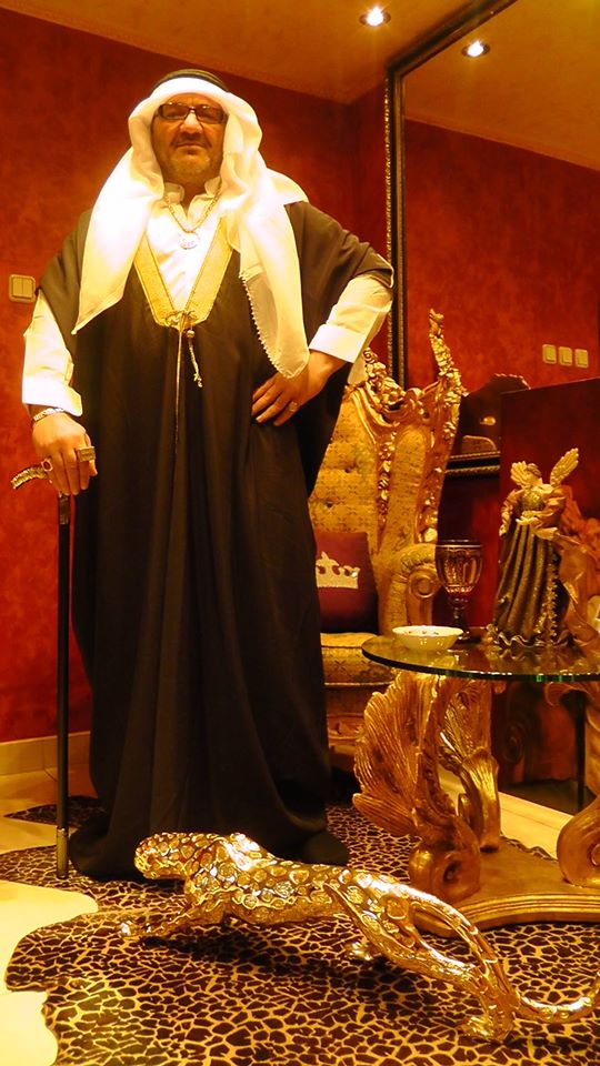 Sceptrul aurit l-a bagat in necaz