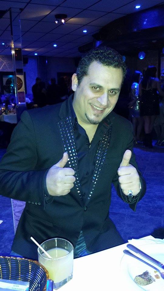 Cantaretul spune ca este solicitat la petrecerile romanilor din Canada