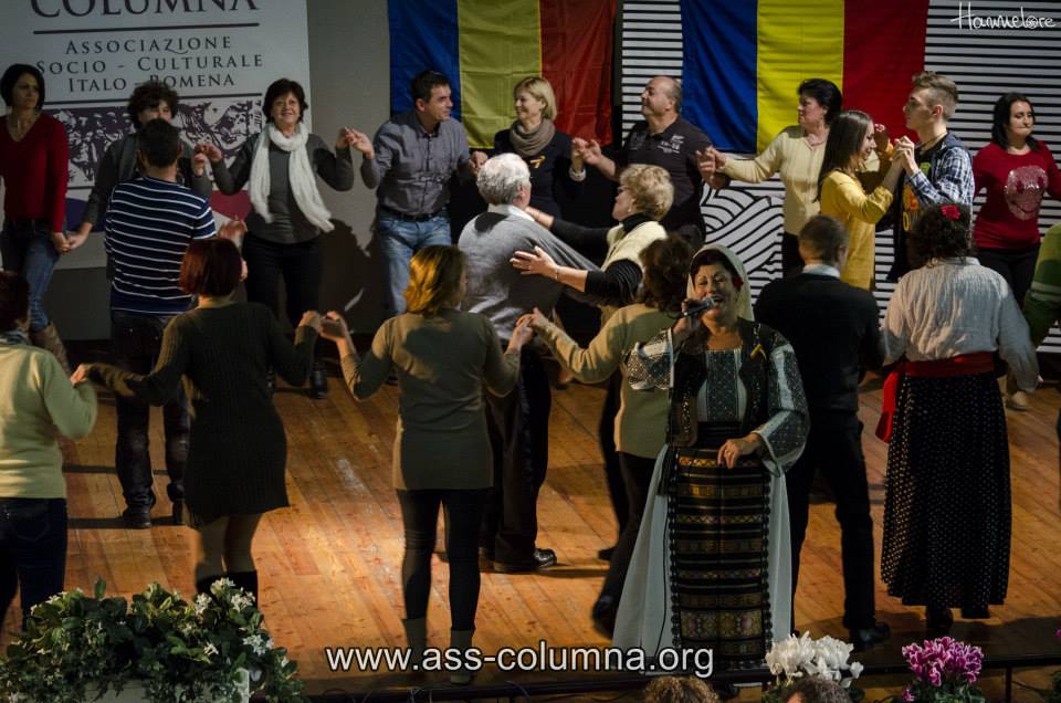 Mariana Pitigoi a cantat pentru comunitatea de romani din Italia