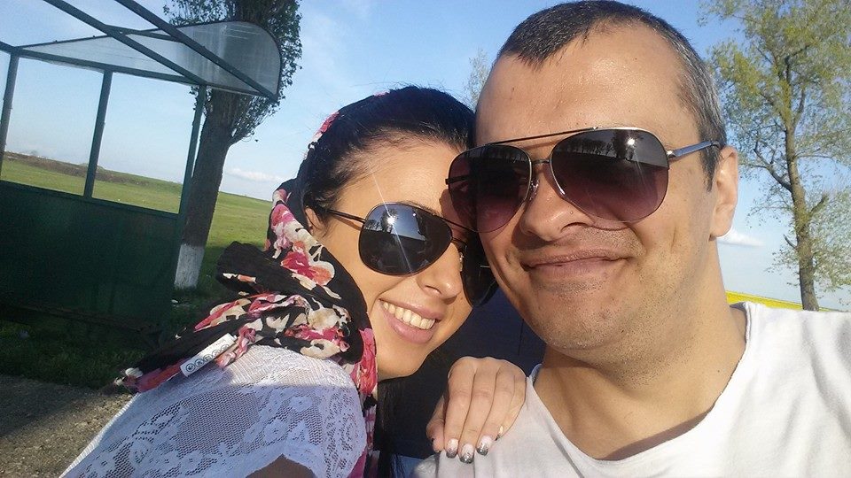 La prima vedere, am zice ca Mihai si-a gasit jumatatea