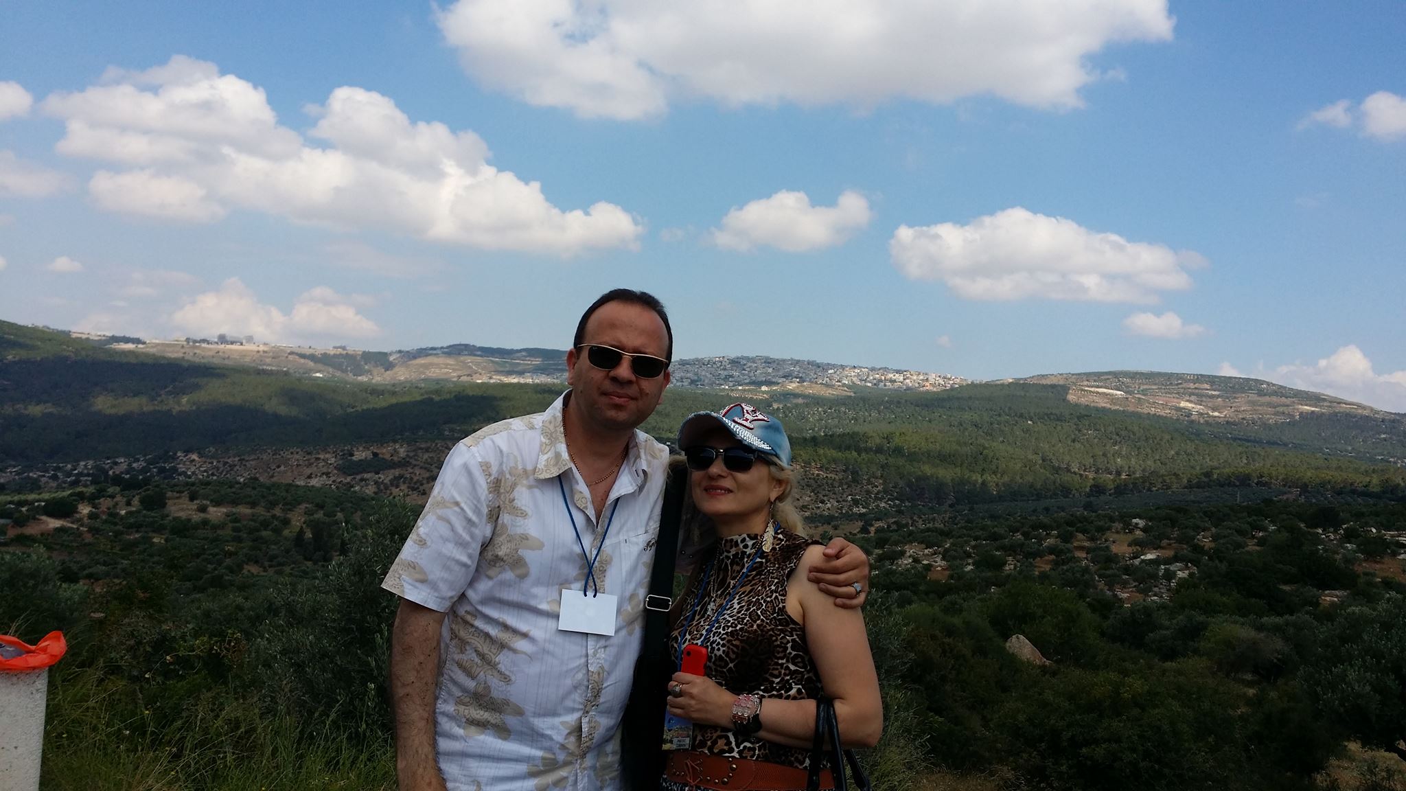 Fiica sa a cautat-o la telefon cand artista se afla in in Israel, impreuna cu logodnicul ei, acordeonistul Marian Baicu