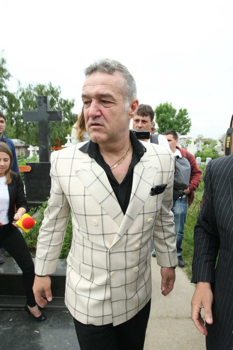 Solista este o mare admiratoare a lui Gigi Becali