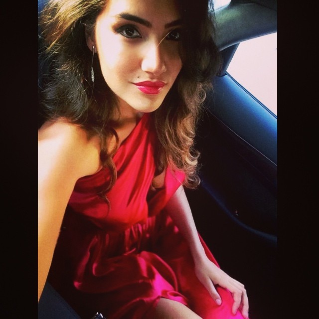 Violeta Salanta figureaza ca actionar al unei firme care produce milioane