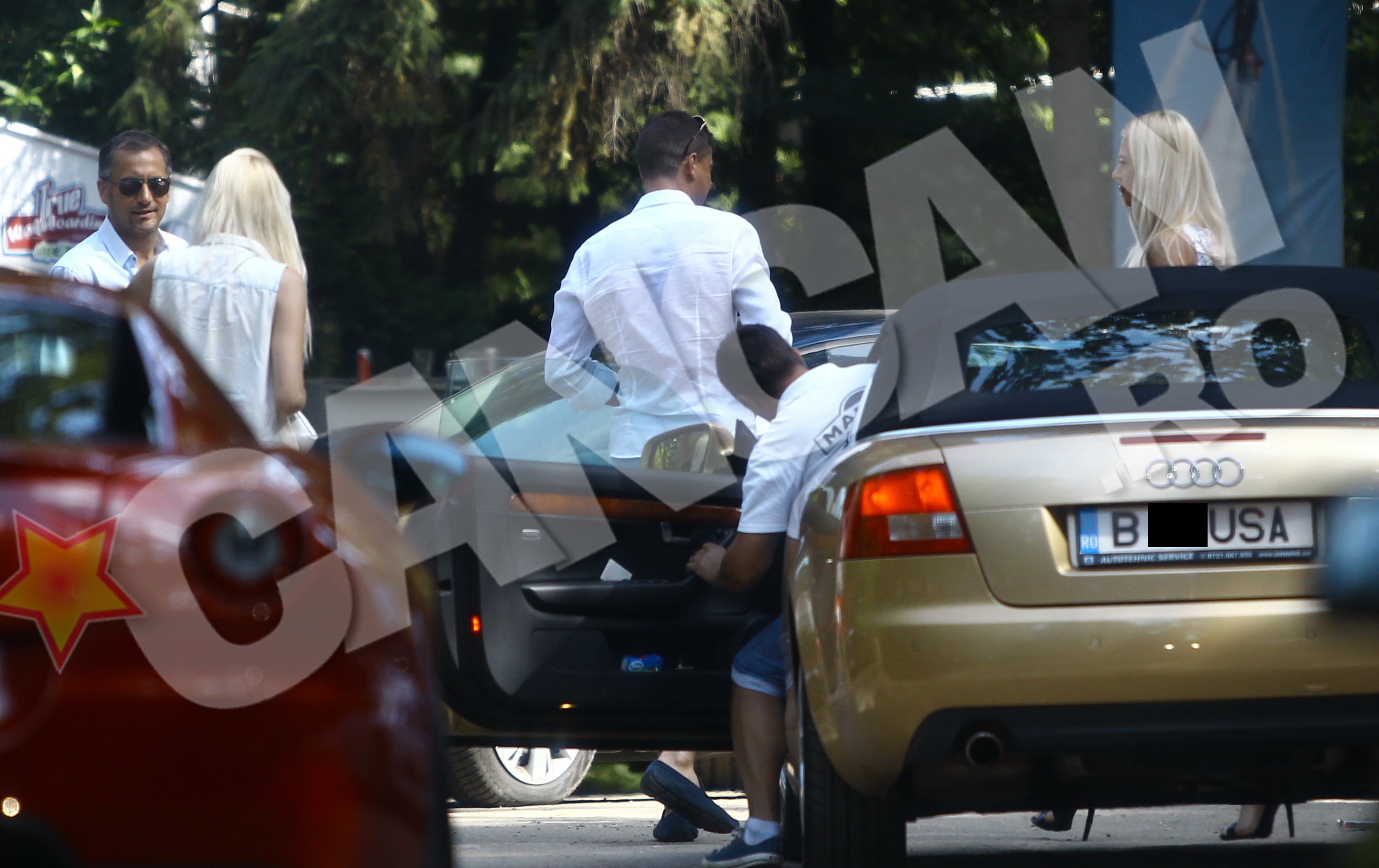 Boureanu isi lasa masina pe mainile parcagiului de la local