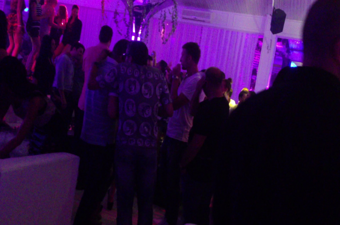 In timp ce dansa, Goian a tinut sa-i transmita ceva unui apropiat