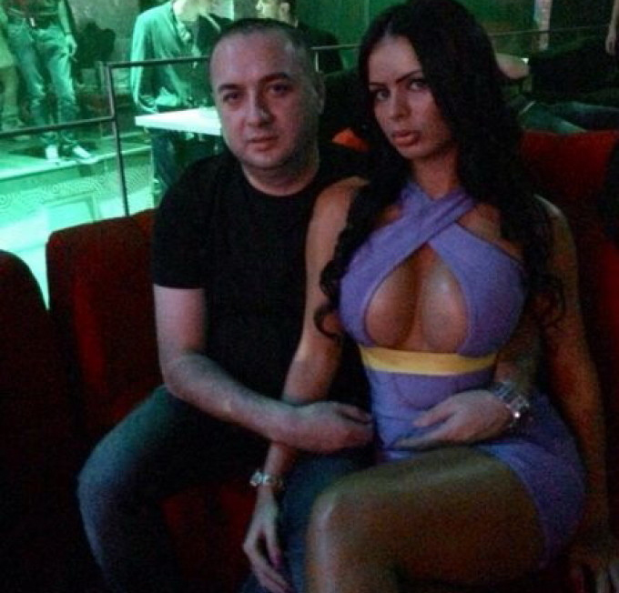 Leo de la Strehaia alaturi de Renata, iubita lui