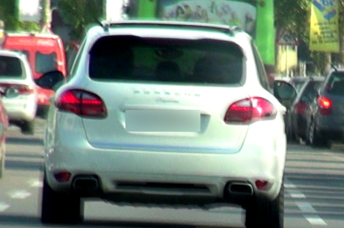 Penescu jr. se grabeste sa ajunga la locul de cazare