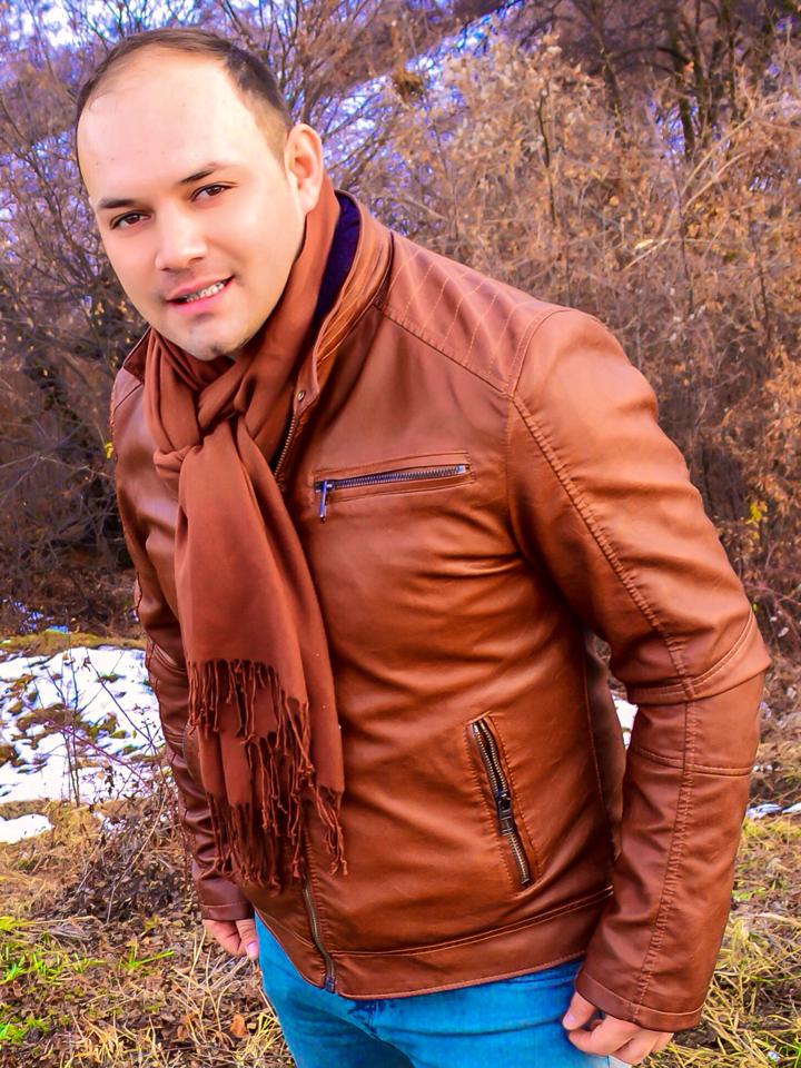 Raoul isi anunta fanele ca nu intentioneaza sa se casatoreasca