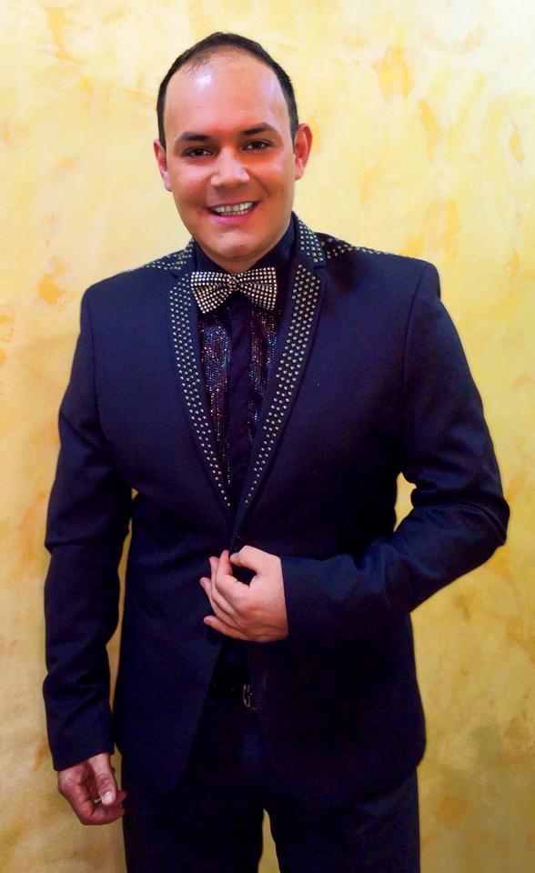 Raoul isi anunta fanele ca nu intentioneaza sa se casatoreasca