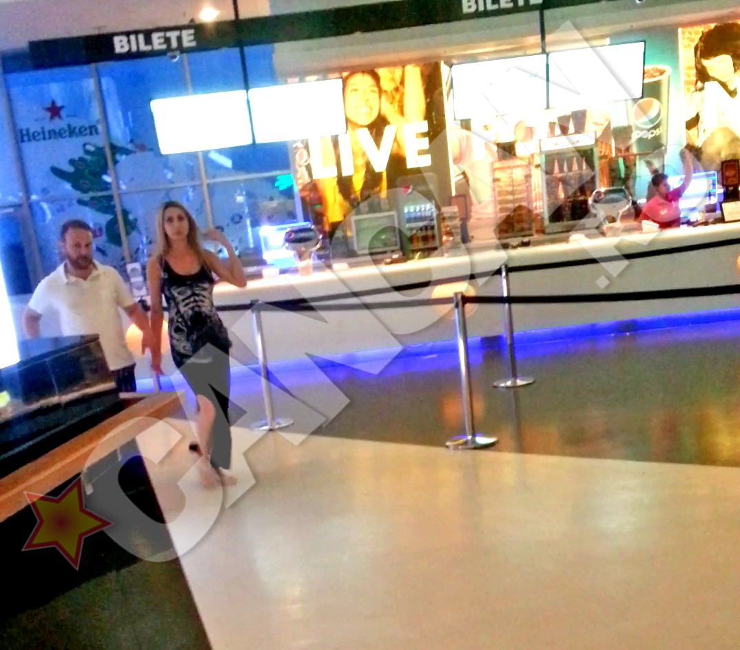 Andrei Tinu isi tine grijuliu de mana proaspata sotie