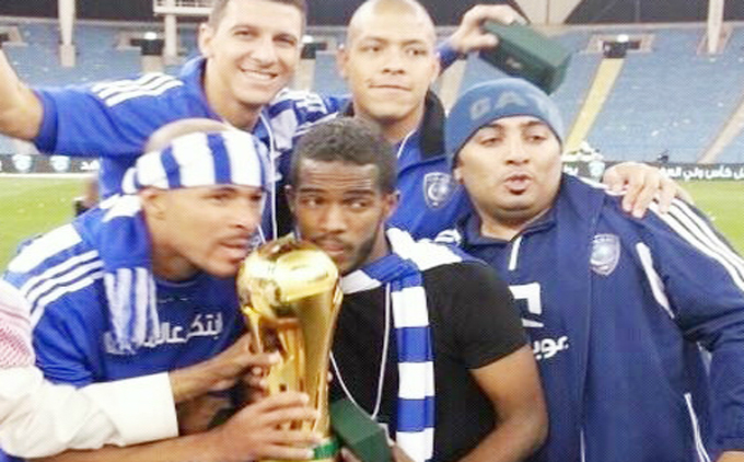 Wesley s-a bucurat alaturi de colegii sai de cucerirea Cupei Printului. Acum, brazilianul si-a tatuat acest trofeu